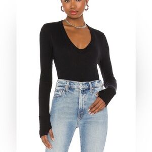 Enza Costa Cashmere Fitted V Neck Sweater in Black Size Small Retail $250 (EUC)